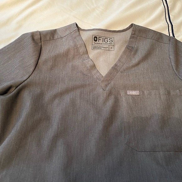 FIGS Scrubs, excellent condition. - Picture 4 of 6